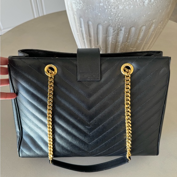 Authentic gently used Yves Saint Laurent YSL Matelasse Chevron black gold bag - Picture 2 of 8